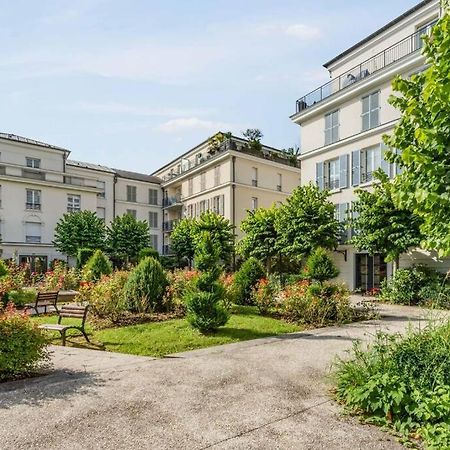 Cour Royal Apartment Near Disneyland Bmyguest เชสซี ภายนอก รูปภาพ
